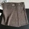 Chal Trenzado Versátil de Color Sólido Estilo Coreano para Mujer, Estilo Europeo, Versátil, Cubre Cadera, Adelgazante, Falda en Capas