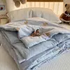 2026 Nuevo Estilo Sencillo Hilo Esponjoso de Dibujos Animados Colcha Individual de Verano Colcha de Aire Acondicionado para Dormitorio de Estudiante Lavable a Máquina Colcha Delgada de Verano