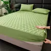 Comercio Exterior Amazon Sábana Bajera Acolchada Impermeable Resistente a las Arrugas Cubierta de Polvo Impermeable Cubierta de Cama a Prueba de Orina Protector de Colchón