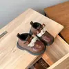 Zapatos Pequeños de Cuero Peludo Cálidos para Niñas Invierno Cálido Cordones con Lazo Zapatos de Princesa Suela Suave para Niños Zapatos de Rendimiento Antideslizantes