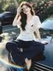 Camiseta Blanca de Manga Corta con Cuello en V Estilo Coreano para Mujer, Nuevo Estilo de Verano, Corbata Plisada, Ceñida a la Cintura, Adelgazante, Top Versátil para Mujer A12514