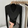 Outono/Inverno 2026 Novo Top Base Sexy de Malha com Decote V Justo para Mulheres Roupa Íntima Camiseta Regular de Manga Longa nos Ombros Top de Malha Puro Desejo
