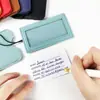 Etiqueta de equipaje de cuero PU de doble capa extraíble con tirador oculto, de nicho, anti-pérdida y conveniente, incluye papel imprimible para escribir tarjetas de embarque