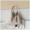 Bolso de hombro retro de gamuza estilo coreano para mujer, nuevo bolso de moda 2025 de gran capacidad para llevar debajo del brazo, bolso tote casual para el día a día