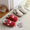 Nuevos Zapatos de Bebé para Otoño 2026 para Niños y Niñas, Niños Pequeños y Niños Pequeños, Zapatos de Lona de Estrella a la Moda, Zapatos de Entrenamiento Casuales Alemanes de Suela Suave