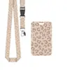 Portatarjeta de identificación retráctil giratorio para Amazon con luz UV, estampado de leopardo marrón, portatarjeta de identificación de trabajo con cordón, en stock para venta al por mayor