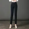 7072 jeans negros otoño nuevo 2022 pantalones para mujer de mediana edad lavados pantalones mom talla grande ajustados elásticos invierno