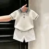 Estilo Coreano Meninos Verão 2026 Novo Retrô Textura Oca Gola Polo Manga Curta Tricô Shorts Brancos Infantis