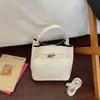 Bolsa Versátil de Um Ombro Nova Fashionável Simples Bolsa de Mão Japonesa Coreana Nicho Casual Bolsa Transversal Bolsa Casual de Temperamento para Mulheres