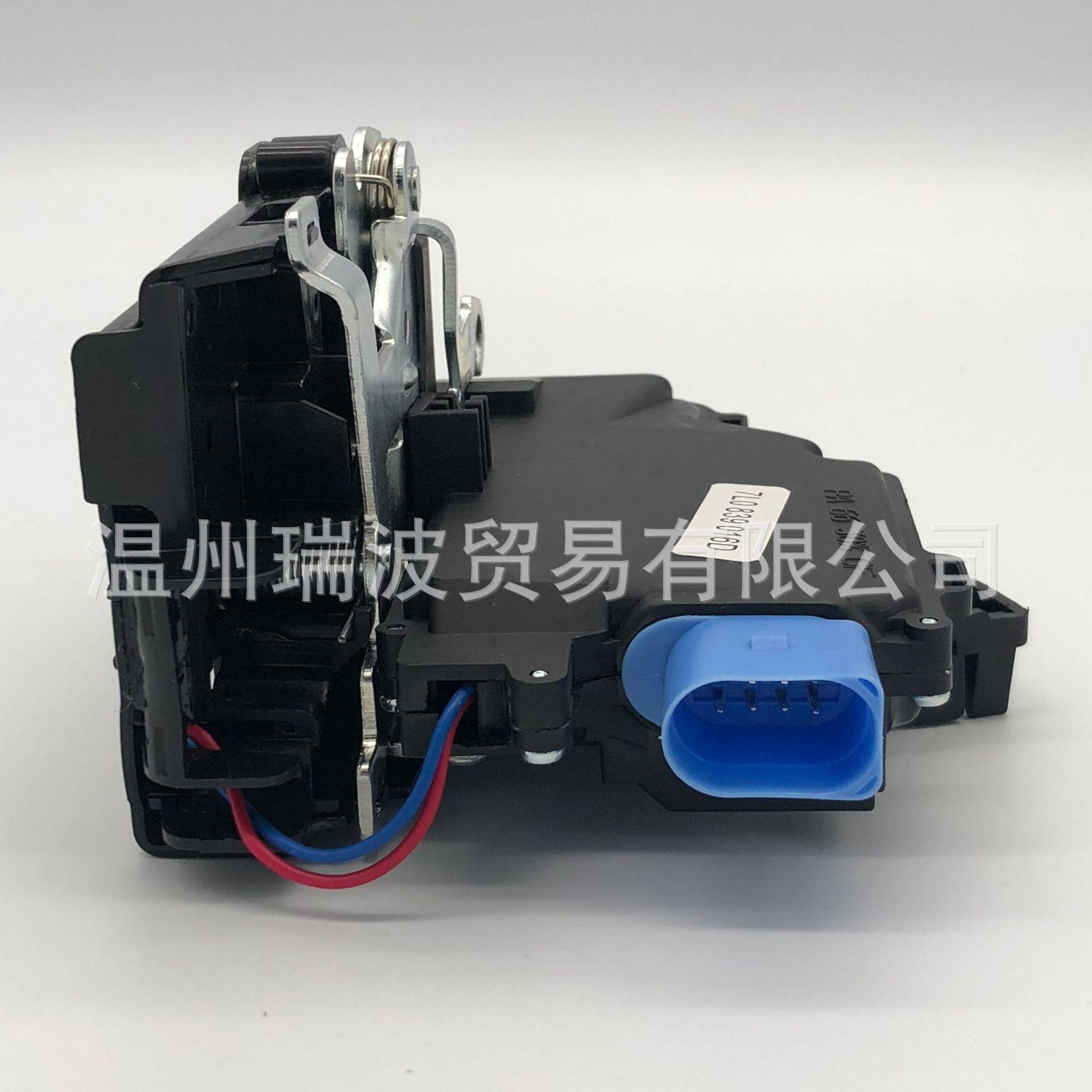 79a1605fbfd94899f73e3d9734330e