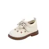 Sapatos de Couro para Meninas 2026 Primavera e Outono Novos Sapatos Infantis Sola Macia Antiderrapante Sapatos de Princesa para Menininhas Sapatos de Bebê Mocassins