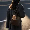Bolsa Saco Retrô de Grande Capacidade para Mulheres Moda Nova Outono e Inverno Bolsa de Ombro Simples Bolsa Tote para o Dia a Dia