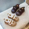 Sapatos de Algodão com Velcro de Solado Grosso para Crianças Femininos Inverno 2025 Plus Veludo Quente Botas de Neve Bico Redondo Fofo Moda Sapatos Pão