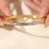 Pulsera de Titanio Pulsera Gippomasa con Nicho de Diamante Diseño de Pulsera Temperamento Sencillo Sentido Avanzado Pulsera Totalmente Diamantada Lujo Ligero