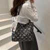Nova Bolsa Versátil de Axila Estilo Chinês para Mulheres 2025 Nova Bolsa Tote Versátil Estilo Chinês Bolsa de Ombro com Textura Fashion