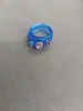 Anel redondo de diamante de resina transfronteiriço europeu e americano, versátil e estiloso, anel para dedo indicador de nicho, luxo leve com toque de alta qualidade, design simples