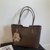 Bolsa Retrô de Grande Capacidade para Mulheres 2026 Nova Bolsa de Ombro Nicho de Moda de Alta Qualidade Bolsa Tote para o Dia a Dia
