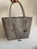 Bolso Tejido Hecho a Mano de Gran Capacidad Estilo Japonés Nuevo de Verano para Mujer, Bolso de Hombro Tote, Bolso Tote para Viajar Estilo Cesta