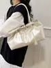 Bolsa Tote de Ombro Único em Couro Wax Oily Retro Outono Inverno Grande Capacidade Bolsa para Trabalho e Deslocamento Leve Luxo Nicho Sensação de Alta Qualidade Transfronteiriça