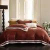 Conjunto de Inverno Quente de Veludo de Alta Qualidade Classe A Quatro Peças Super Macio Quarto Principal Veludo Leite Cinza Lençóis de Cama Capa de Edredom Roupa de Cama 4