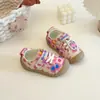 Zapatos para Niños 2026 Otoño Nuevos Zapatos para Niños Pequeños Niño Bebé Suela Suave Dibujos Animados Zapatos para Niños Antideslizantes Transpirables Mocasines Niña