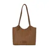 Bolsa de Palha Tecida Retro Melanoid Feminina 2026 Nova Textura Simples Grande Capacidade para o Dia a Dia Ombro Único Bolsa Grande