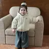 Jaqueta Infantil de Veludo com Capuz 2025 Inverno Novo Estilo Estilo Bebê Acolchoada Espessada Algodão Outerwear Meninas Quente Algodão Outerwear