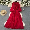 Estilo Francés Moda de Alta Gama Farol de Flor Tridimensional con Perlas Manga Larga Ajustada a la Cintura Vestido Plisado Aspecto Delgado Elegante Falda Larga para Mujer
