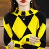 Sentido de Contraste de Color Tablero de Ajedrez Otoño e Invierno 2025 Suéter de Punto de Cuello Medio Camiseta Básica de Punto con Nueva Combinación de Colores para Mujer
