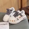 Sapatos para Meninas 2026 Primavera e Outono Novo Modelo Tênis Esportivos Infantis Respiráveis Estilo Coreano Solado Macio Tênis Casuais da Moda para Meninos