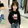 Moda Outono/Inverno 2026 Nova Camiseta Elegante 100% Algodão para Meninas, Camiseta Estilosa de Manga Longa com Estampa de Desenho para Bebês Meninas