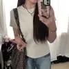 Camiseta Feminina de Algodão Puro com Gola Redonda e Manga Curta, Pacote com 40 Peças, Design de Verão, Estilo Nicho, Corte Slim, Valoriza a Silhueta, Peça Base Versátil
