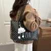 Bolsa Tote Estampada Versátil, Moderna e Elegante para Mulheres, Grande Capacidade, Sensação de Luxo, Nicho, Leve, Bolsa de Ombro Novo Estilo