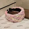 Diadema Trenzada Tejida a Mano de Cuatro Estaciones para Cráneo Alto con Ala Ancha Diadema de Cuero con Lentejuelas y Trenza de Pelo Pinza para el Pelo Retro de Lujo Ligero
