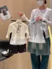 Camisa Base Versátil de Algodão Puro Estilo Coreano para Crianças Maiores, Novo Estilo de Primavera com Renda Elegante e Mangas Longas