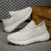 Tênis esportivos casuais unissex para casais, sapatos confortáveis para primavera e verão, leves, respiráveis, versáteis, disponíveis para atacado
