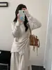 Conjunto de Dos Piezas para Mujer: Suéter Asimétrico de Punto + Pantalones de Punto de Pierna Ancha Adelgazantes de Cintura Alta - Nuevo Diseño Otoño e Invierno 2025