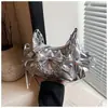 Bolso de Mano Plateado Transfronterizo para Mujer, Nuevo Bolso de Hombro Tipo Dumpling Acolchado de Moda 2026, Bolso Cruzado de Nicho para el Trabajo