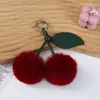 Colgante Creativo de Bola de Pelo de Cereza para Bolso de Mujer Dibujo Animado de Fruta Hoja Única Llavero de Felpa Colgante para Bolso Venta al por Mayor