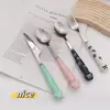 Venta al por mayor de fábrica creativa de dibujos animados para niños juego de cubiertos de tres piezas de acero inoxidable tenedor cuchillo cuchara juego de cubiertos portátil