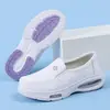 Zapatos de Enfermera para Mujer, Suela Blanda, Transpirables, Cómodos, No Cansan los Pies, Zapatos Médicos Blancos, Cómodos, Antideslizantes, Zapatos Slip-On de Suela Gruesa, Zapatos Blancos
