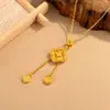 Colar de trevo de quatro folhas, moeda de cobre e borla de abóbora para mulheres, novo estilo chinês 2026, elegante, luxo leve, nicho, corrente versátil para clavícula