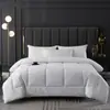 Roupa de cama de hotel feita sob medida, colchas de hotel no atacado, colchas de algodão para primavera e outono para pousadas, colchas de algodão puro para todas as estações para hotéis e colchas espessadas