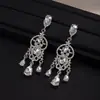 Aguja de plata, estilo de lujo minimalista, aretes de lágrima con incrustaciones de diamantes, aretes geométricos, estilo europeo y americano, modernos y chic, que exudan un aura sofisticada y elegante, aretes para mujer