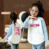 Nova Camiseta de Manga Longa Color Block Estilo Coreano para Meninas, Base para Primavera e Outono, Top Elegante de Outono Slim Fit para Crianças