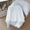 Novo conjunto de camisa de outono com retalhos de renda, design irregular de cintura alta, estilo duas peças falsas para mulheres