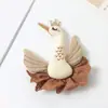 Enfeites Pendentes Frescos e Simples Estilo Coreano, Enchimento de Algodão 3D, Acessórios, Formato de Coração Cisne Palhaço Materiais de Tecido Feitos à Mão, Acessórios de Broche