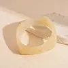 Pulseira Redonda Assimétrica Geométrica de Resina Retrô Estilosa Simples de Nicho Elegante de Alta Qualidade Europeia e Americana Joia de Mão para Mulheres