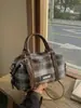 Bolso de Mano de Lana a Cuadros de Alta Gama 2025 Nuevo Moda Otoño e Invierno Súper Popular Bolso Boston Cruzado al Hombro