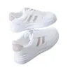 Zapatos Blancos de Venta Caliente para Mujer de Comercio Exterior 2026 Primavera Otoño Nuevos de Fondo Plano Versátiles de Moda Casual Transpirables Estudiante Deportivos Board